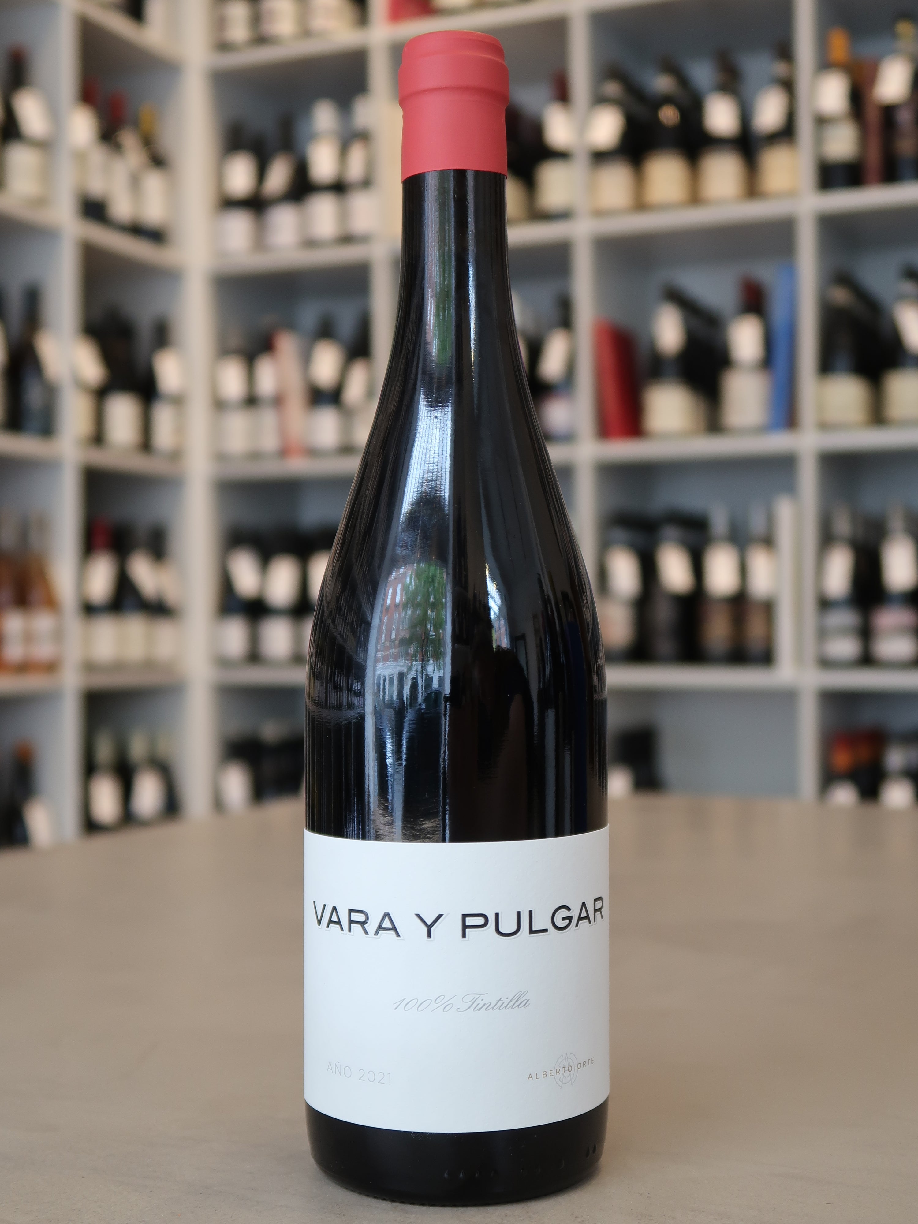 Vinos Atlántico, Vara y Pulgar Tinto 2022
